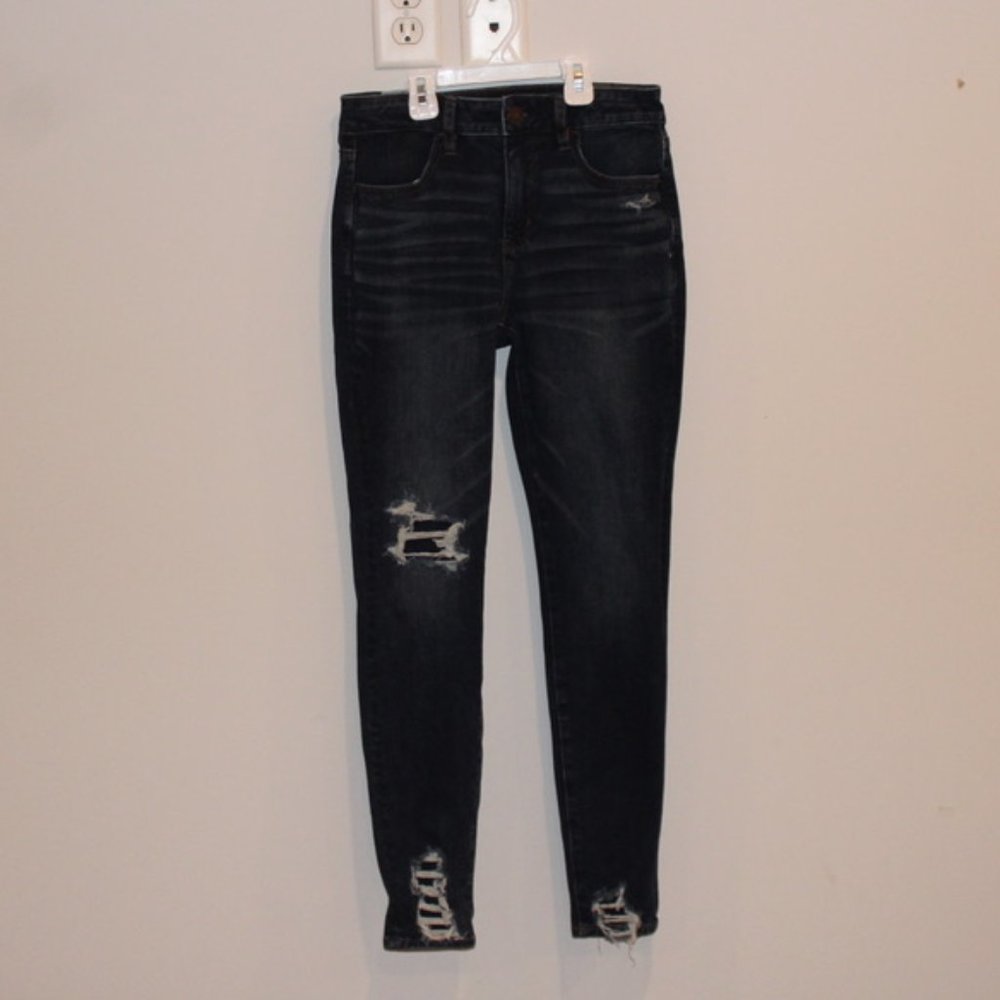 NWT American Eagle Skinny Jeans Size 6